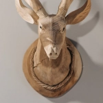 Античная резьба по дереву с олимпийскими мотивами и греческими орнаментами